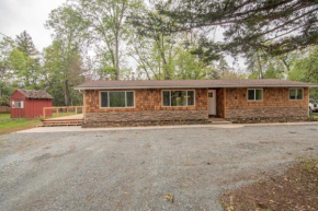 Country home on 2 acres